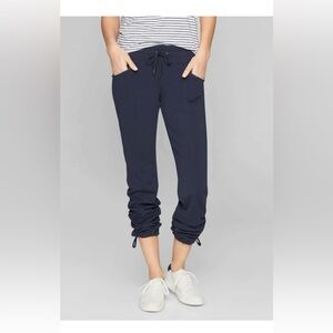 Navy Blue Athleta Nylon Metro Slouch Capri Pants Small Petite